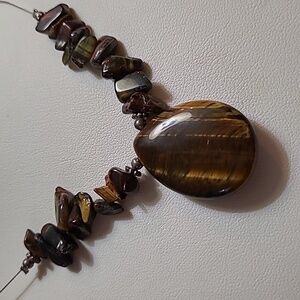2/$22 Tiger's eye chip necklace with teardrop pendant
